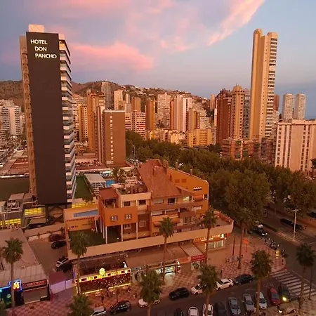 Gerona Apartment On The Strip With Pool & Parking Benidorm Buitenkant foto